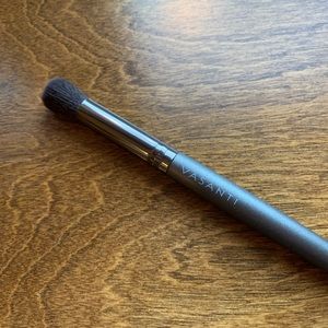vasanti concealer brush
